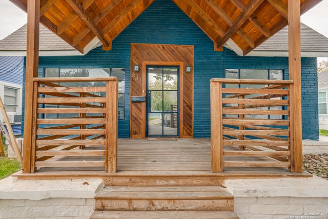 633 W Lullwood Ave, San Antonio, TX 78212