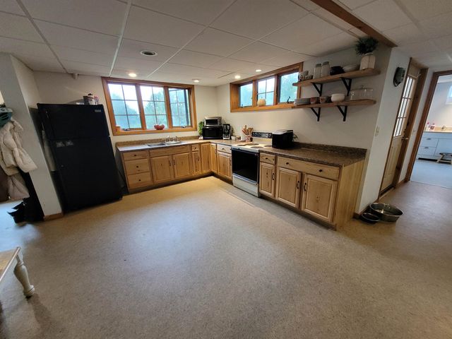 820 Farr Road, St. Johnsbury, VT 05819