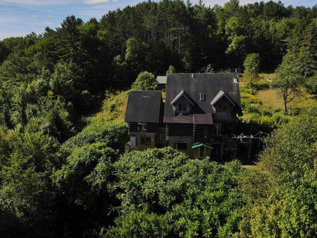 820 Farr Road, St. Johnsbury, VT 05819