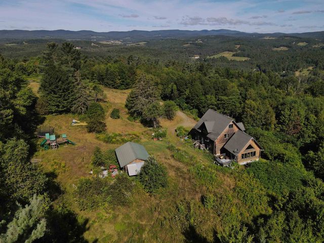 820 Farr Road, St. Johnsbury, VT 05819