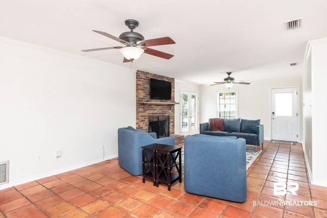 2300 E Christopher Drive E, Mobile, AL 36609