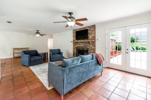 2300 E Christopher Drive E, Mobile, AL 36609