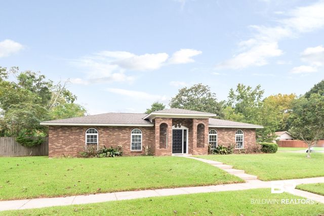 2300 E Christopher Drive E, Mobile, AL 36609