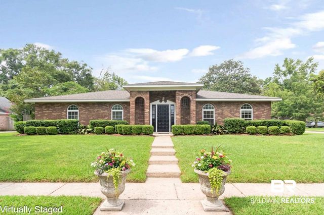 2300 E Christopher Drive E, Mobile, AL 36609