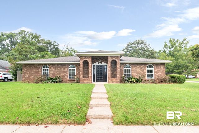 2300 E Christopher Drive E, Mobile, AL 36609