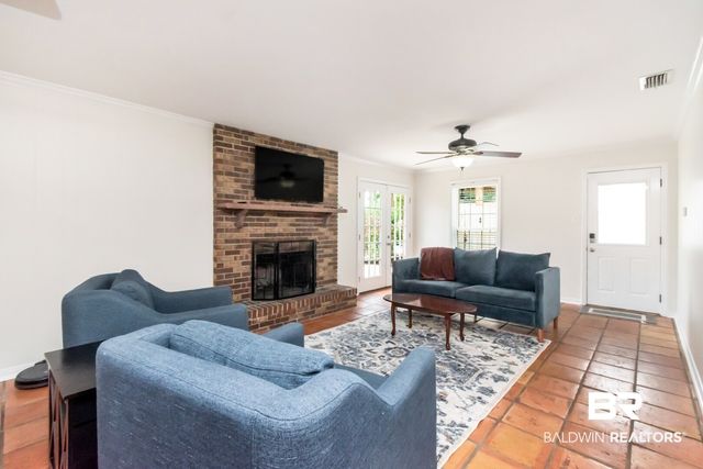 2300 E Christopher Drive E, Mobile, AL 36609