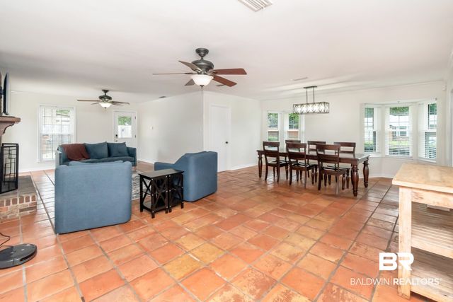 2300 E Christopher Drive E, Mobile, AL 36609