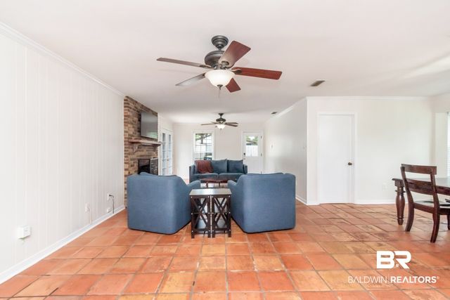 2300 E Christopher Drive E, Mobile, AL 36609