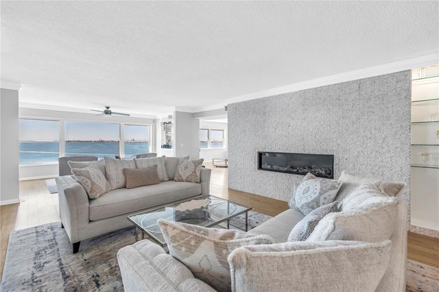 6020 SHORE BOULEVARD S 712, Gulfport, FL 33707