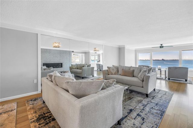 6020 SHORE BOULEVARD S 712, Gulfport, FL 33707