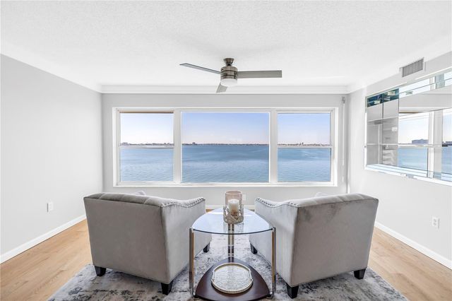 6020 SHORE BOULEVARD S 712, Gulfport, FL 33707