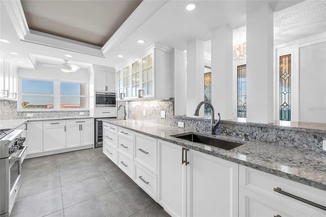 6020 SHORE BOULEVARD S 712, Gulfport, FL 33707