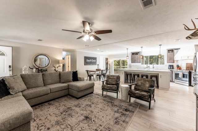 485 Fm 230, Trinity, TX 75862