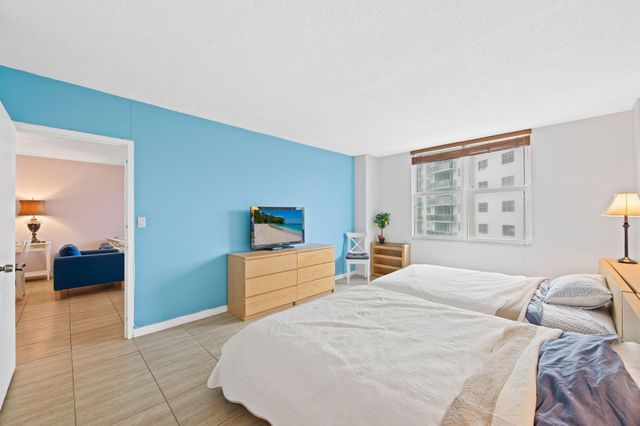 3725 S Ocean Drive 420, Hollywood, FL 33019