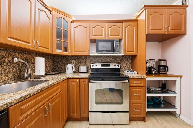3725 S Ocean Drive 420, Hollywood, FL 33019