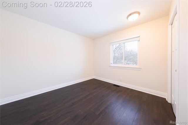 7663 Pleasant Manor Drive, Waterford Charter Township, MI 48327