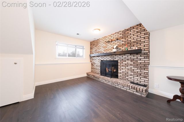 7663 Pleasant Manor Drive, Waterford Charter Township, MI 48327