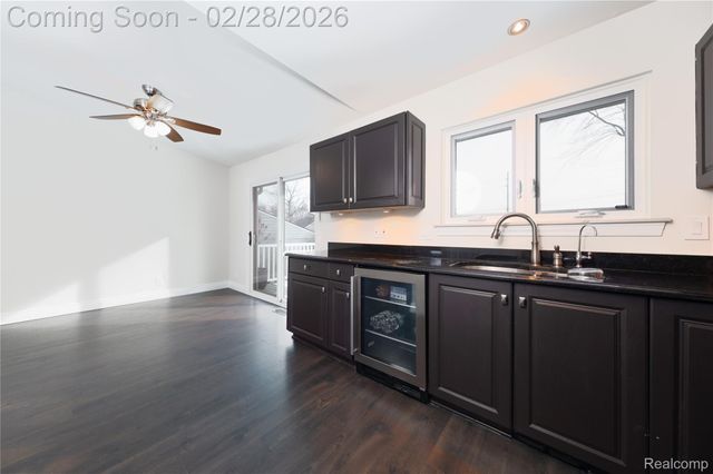 7663 Pleasant Manor Drive, Waterford Charter Township, MI 48327