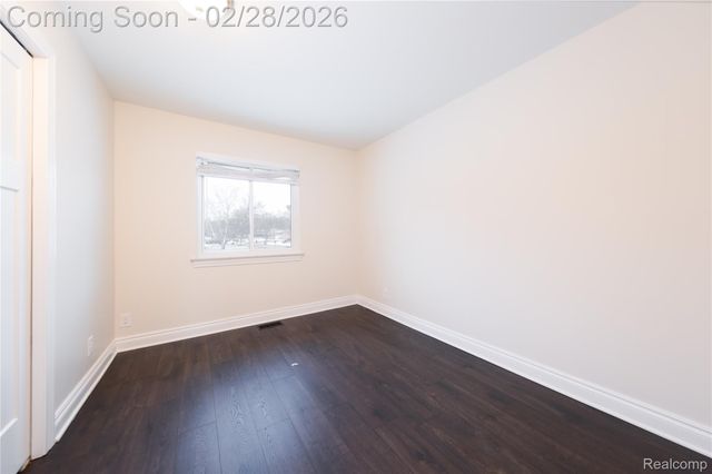 7663 Pleasant Manor Drive, Waterford Charter Township, MI 48327