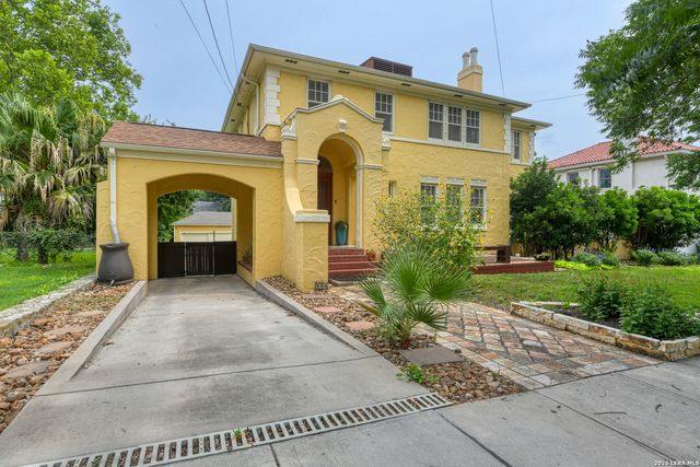 141 E MAGNOLIA AVE, San Antonio, TX 78212