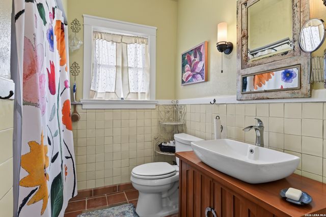 141 E MAGNOLIA AVE, San Antonio, TX 78212