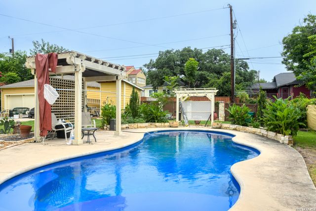 141 E MAGNOLIA AVE, San Antonio, TX 78212