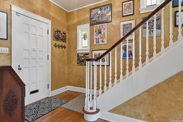 141 E MAGNOLIA AVE, San Antonio, TX 78212