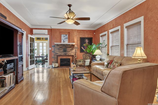 141 E MAGNOLIA AVE, San Antonio, TX 78212