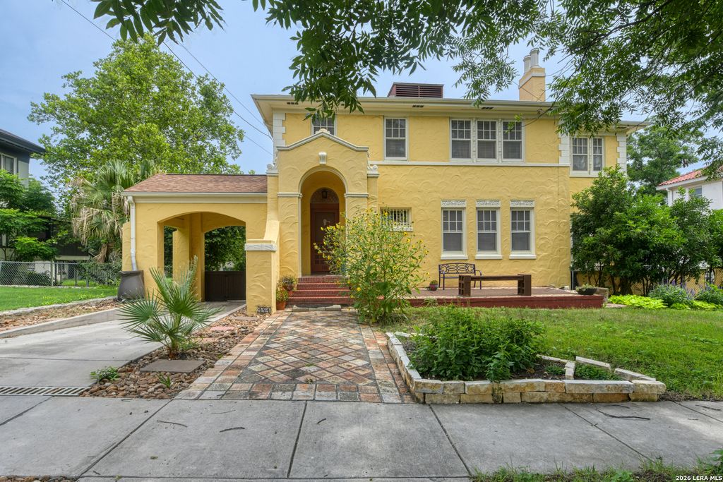 141 E MAGNOLIA AVE, San Antonio, TX 78212