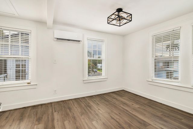 3901 Washington Road, West Palm Beach, FL 33405