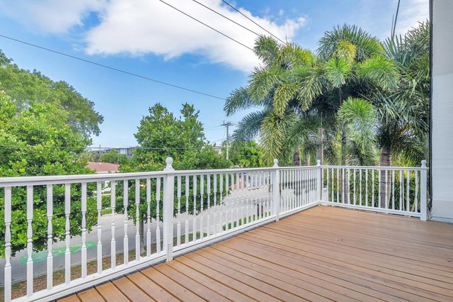 3901 Washington Road, West Palm Beach, FL 33405