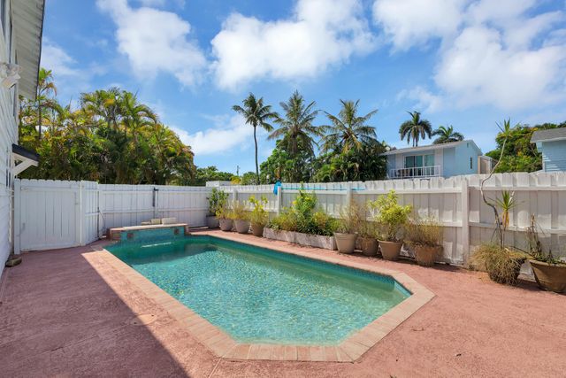 3901 Washington Road, West Palm Beach, FL 33405