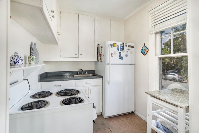 3901 Washington Road, West Palm Beach, FL 33405