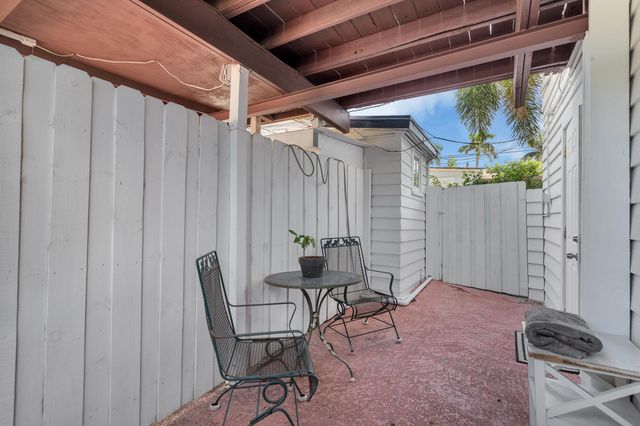 3901 Washington Road, West Palm Beach, FL 33405