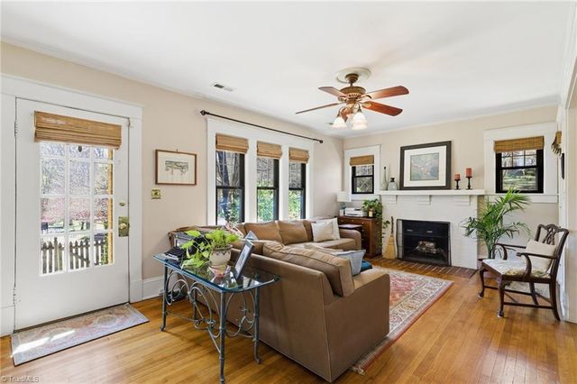 1602 W End Place, Greensboro, NC 27403