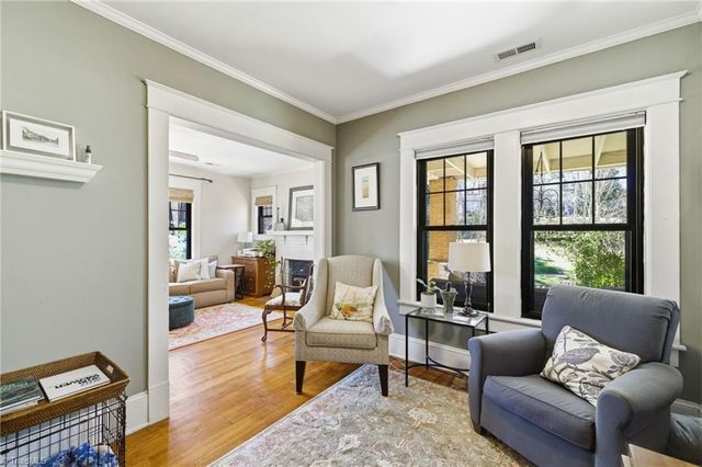 1602 W End Place, Greensboro, NC 27403