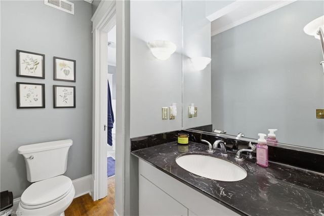 1602 W End Place, Greensboro, NC 27403