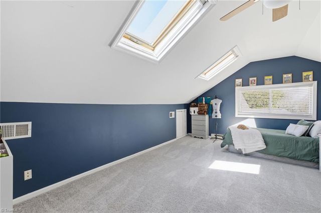 1602 W End Place, Greensboro, NC 27403