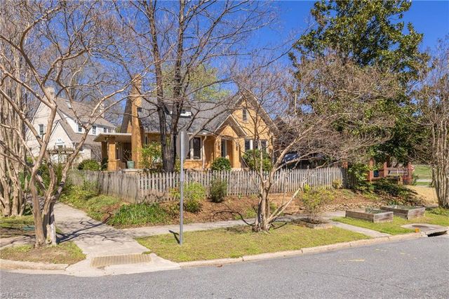 1602 W End Place, Greensboro, NC 27403