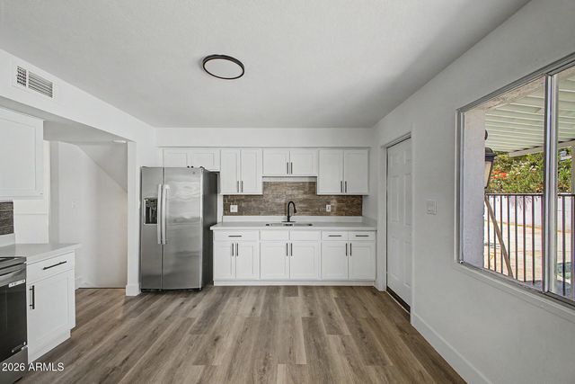 4316 W ROSE Lane, Glendale, AZ 85301