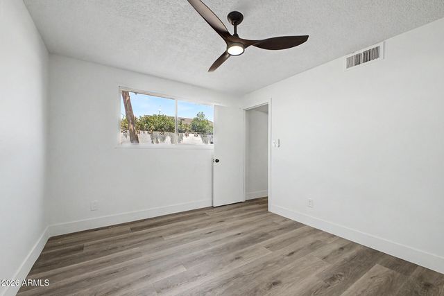 4316 W ROSE Lane, Glendale, AZ 85301