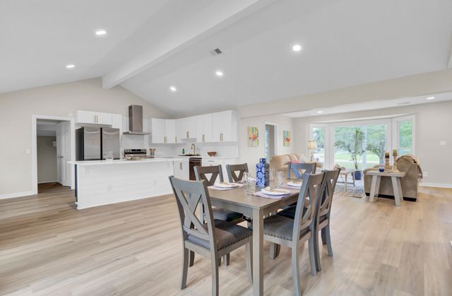 1822 Mallard Circle, Moncks Corner, SC 29461