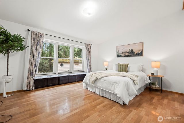 61 N Cresthill Way, Hoodsport, WA 98548