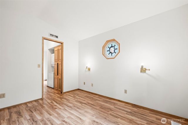 61 N Cresthill Way, Hoodsport, WA 98548