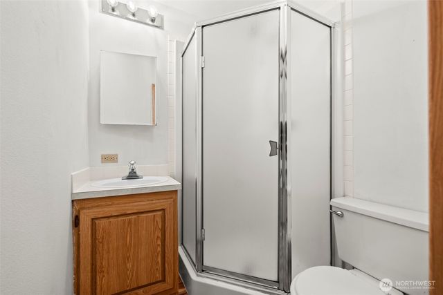 61 N Cresthill Way, Hoodsport, WA 98548