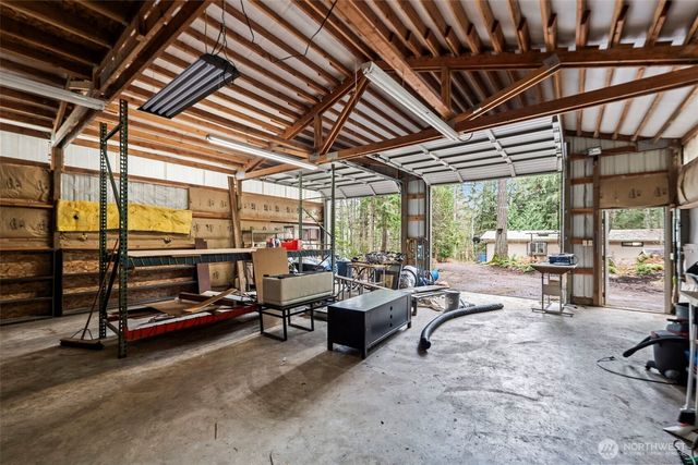 61 N Cresthill Way, Hoodsport, WA 98548