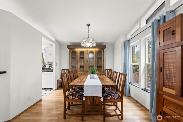 61 N Cresthill Way, Hoodsport, WA 98548