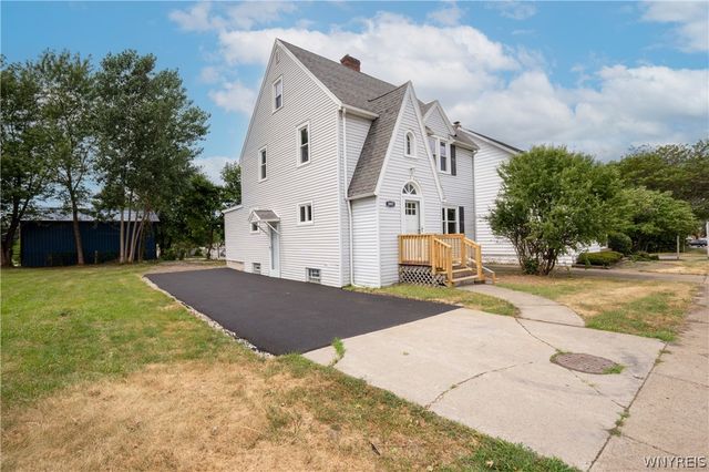 3997 South Park Avenue, Hamburg, NY 14219