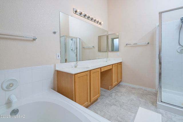 9172 N Treasure Mountain Drive, Tucson, AZ 85742