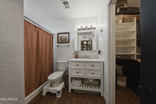 4557 E Grove Avenue, Mesa, AZ 85206